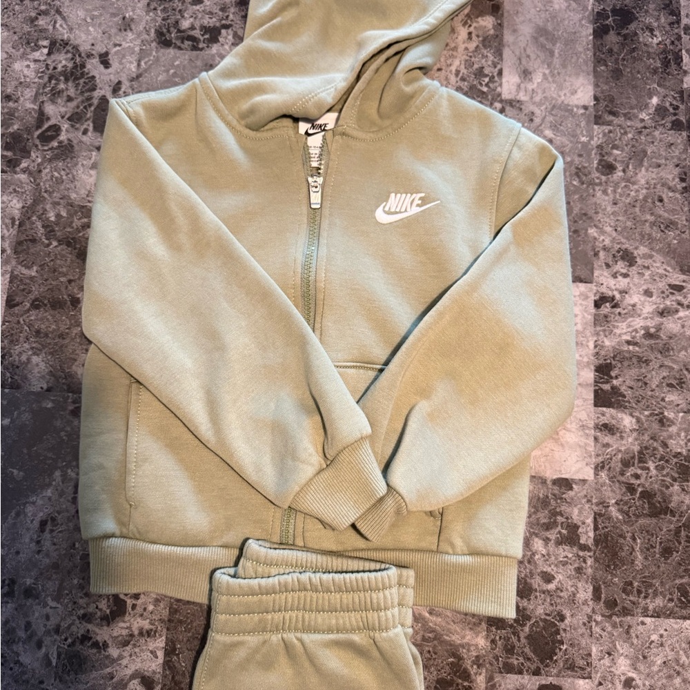 Nike Toddler Olive Green Hoodie Jogger Set Sweatsuit Outfit